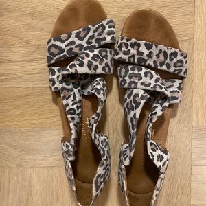 Eric Michael low heel leopard print sandals. Gently used. Size 37.